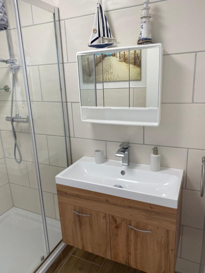 Appartement Gaestezimmer Luetje Wattwurm à Dornumersiel Extérieur photo